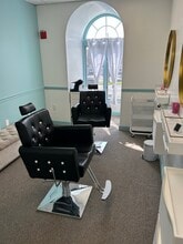 1060 Osgood St, North Andover, MA for lease Interior Photo- Image 2 of 10