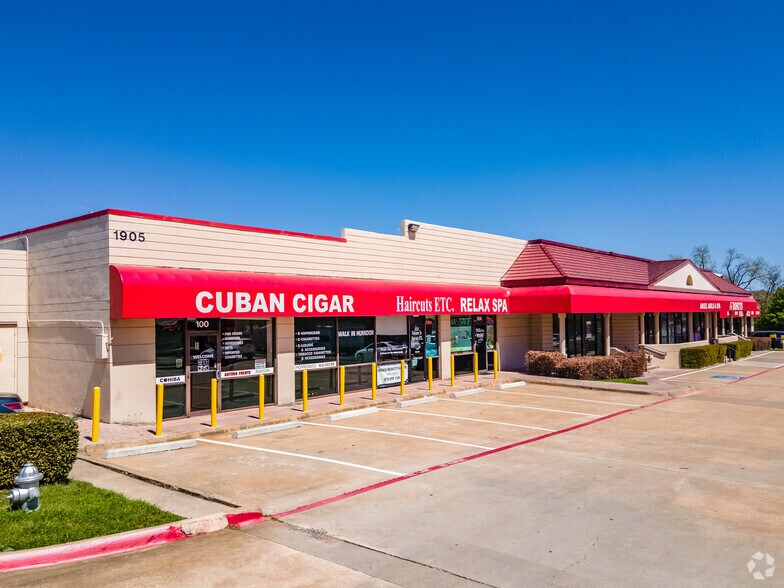 1905 W 15th St, Plano, TX for lease - Building Photo - Image 1 of 10