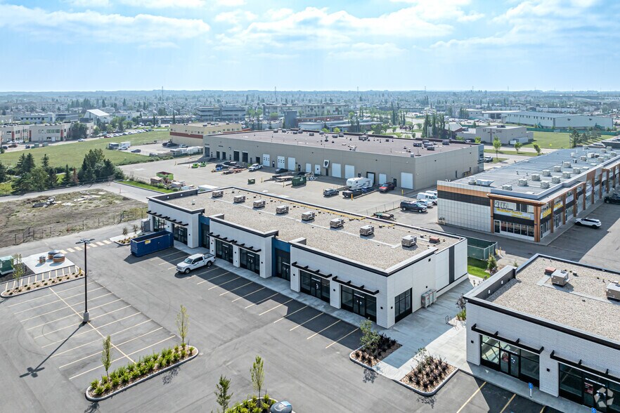 321 Parsons Rd SW, Edmonton, AB à vendre - Aérien - Image 2 de 2