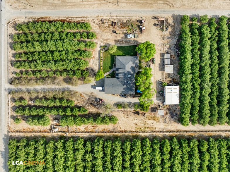 13728 Old River Rd, Bakersfield, CA à vendre - Photo du bâtiment - Image 3 de 28