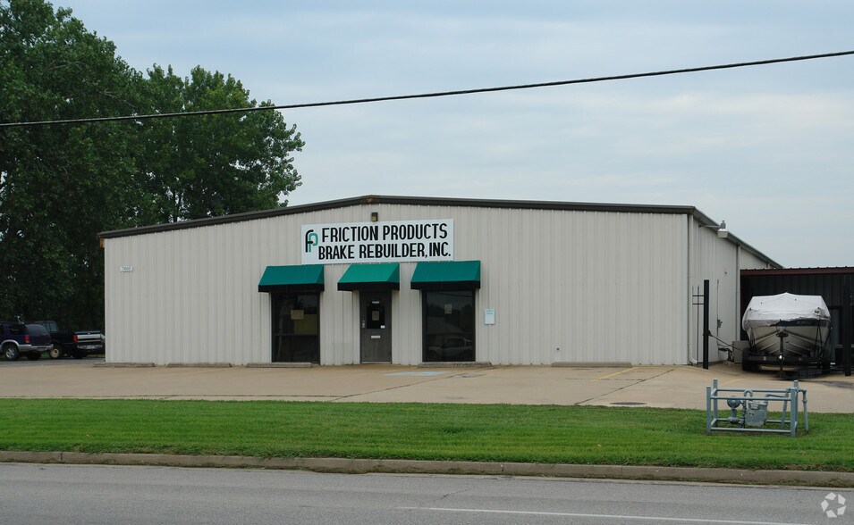 7605 E 11th St, Tulsa, OK for sale - Building Photo - Image 3 of 4