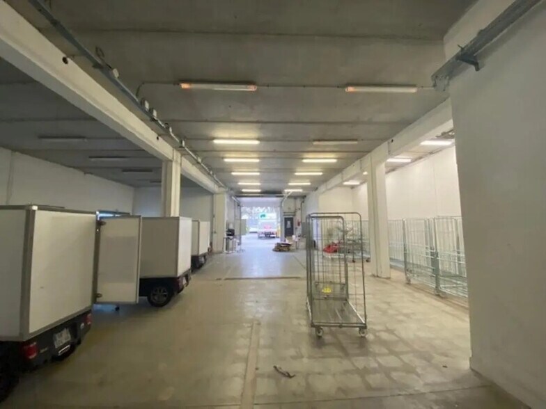 Flex dans Nanterre à louer - Photo intérieure - Image 2 de 4