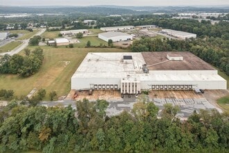 380 Willow Springs Ln, York, PA à louer Aérien- Image 1 de 14