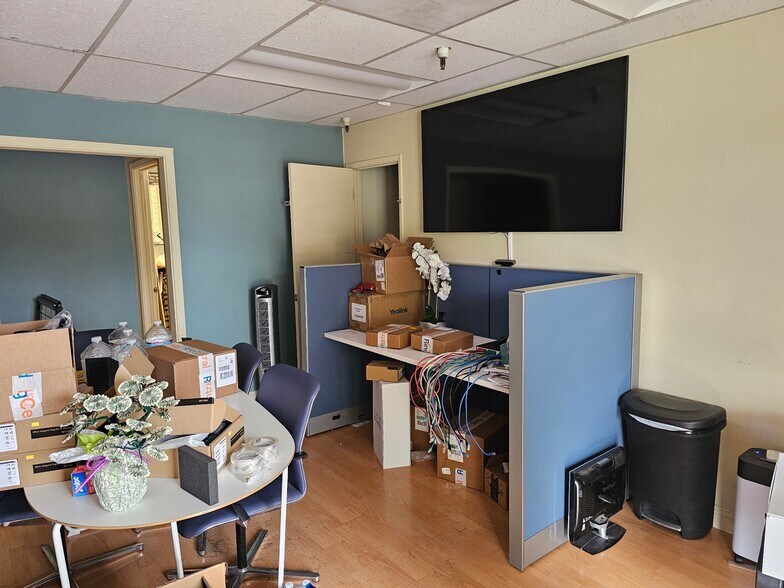 1855-1875 O'Toole Ln, San Jose, CA for lease - Interior Photo - Image 3 of 13