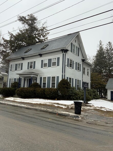 37 Green St, Augusta, ME à vendre - Photo principale - Image 1 de 1