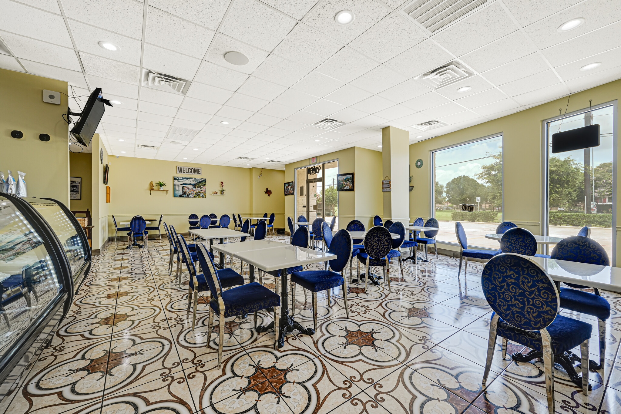 4690 Burke Rd, Pasadena, TX for sale Interior Photo- Image 1 of 14