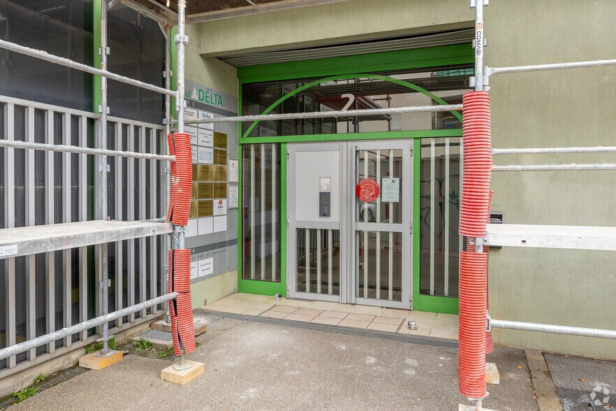 Bureau dans Villeurbanne à vendre - Photo du bâtiment - Image 3 de 3