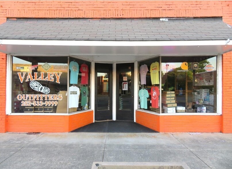 923 Roanoke Ave, Roanoke Rapids, NC for sale - Primary Photo - Image 1 of 13