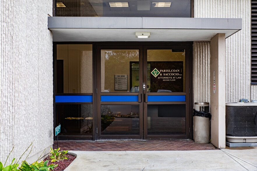 120 Erie Blvd, Schenectady, NY for lease - Building Photo - Image 2 of 15