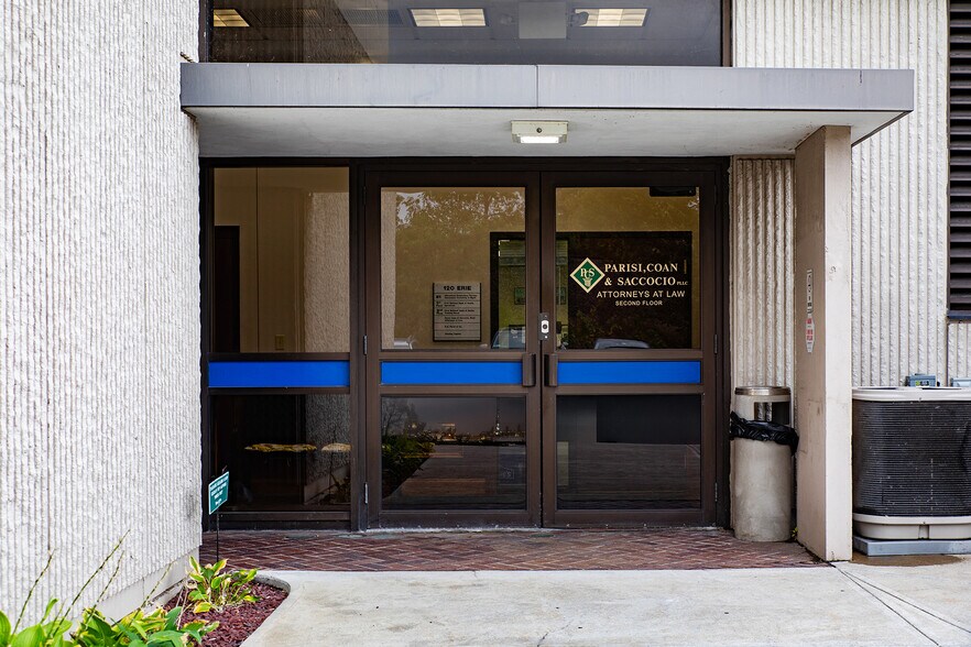 120 Erie Blvd, Schenectady, NY à louer - Photo du bâtiment - Image 2 de 15