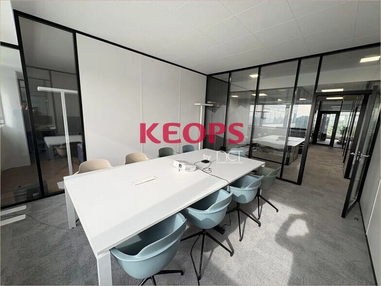 Office in Toulouse for lease - Building Photo - Image 3 of 12
