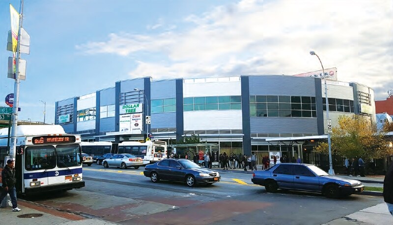 925 Hunts Point Ave, Bronx, NY à louer - Photo du bâtiment - Image 3 de 6