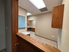 1510 Santa Fe Dr, Weatherford, TX for lease Interior Photo- Image 2 of 17