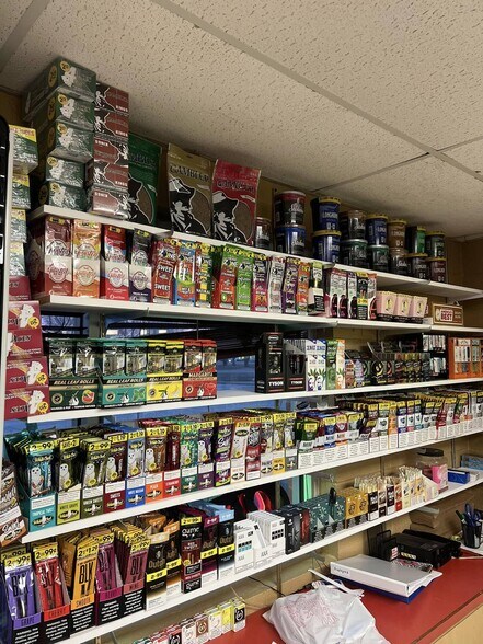 Cherokee St, Lindsay, OK à louer - Photo intérieure - Image 3 de 16