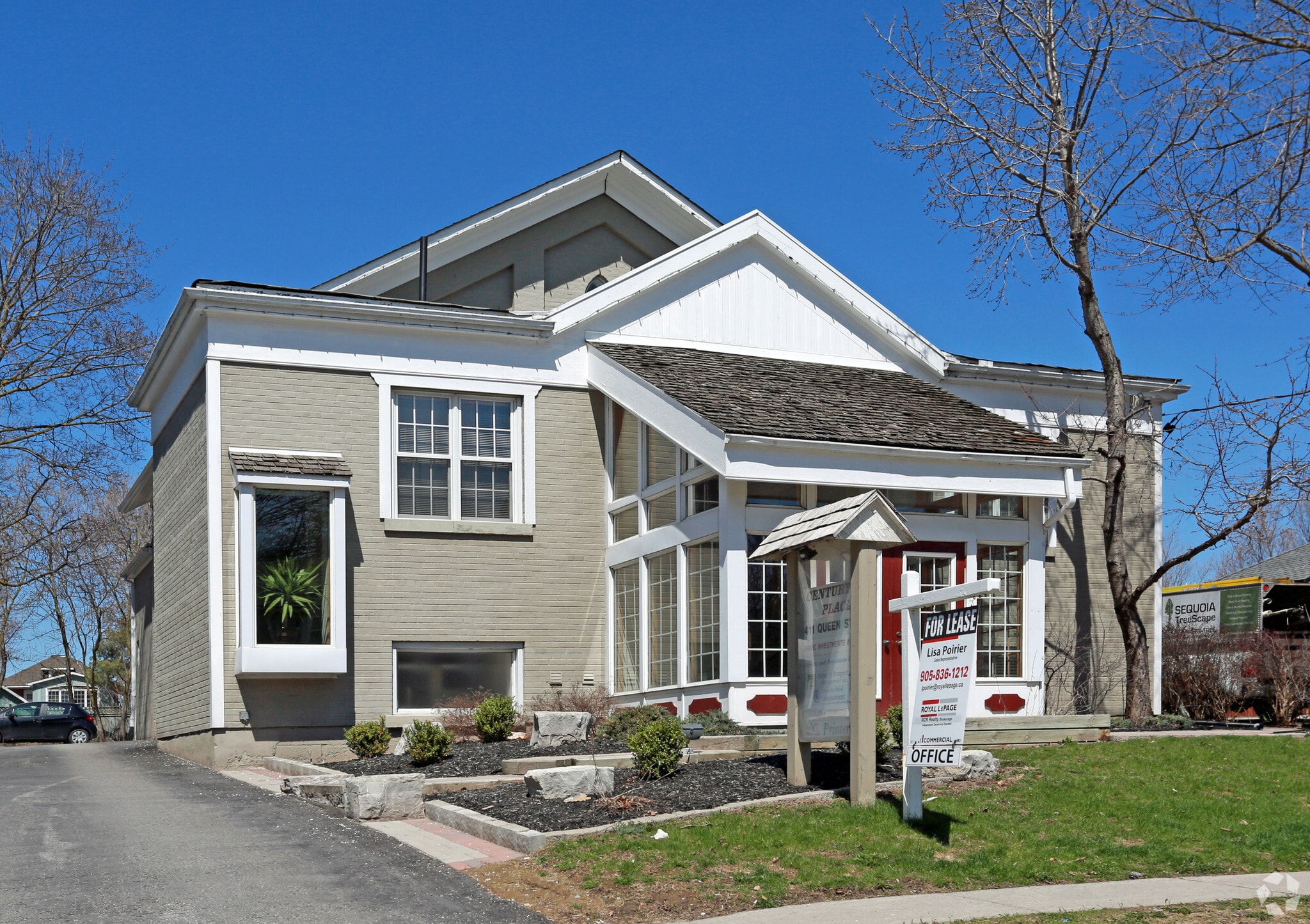 411 Queen St, Newmarket, ON for sale Primary Photo- Image 1 of 1