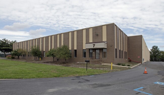 More details for 7 Parkway Pl, Edison, NJ - Industrial for Lease