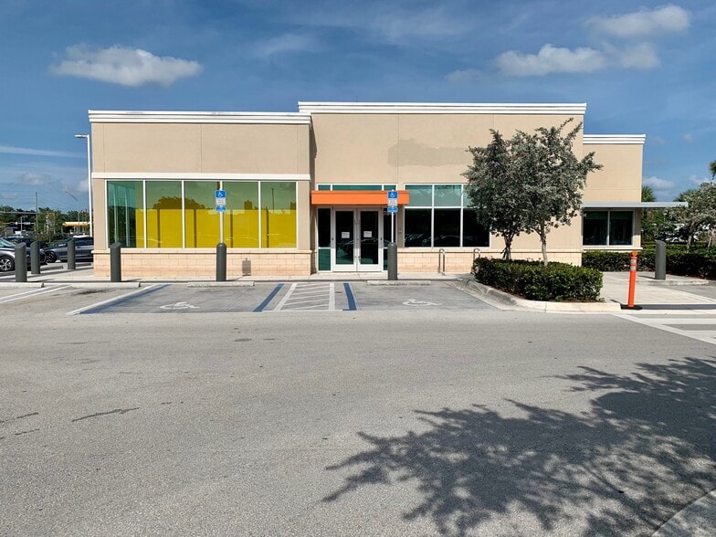 7840 SW 104th St, Miami, FL for lease - Building Photo - Image 1 of 5