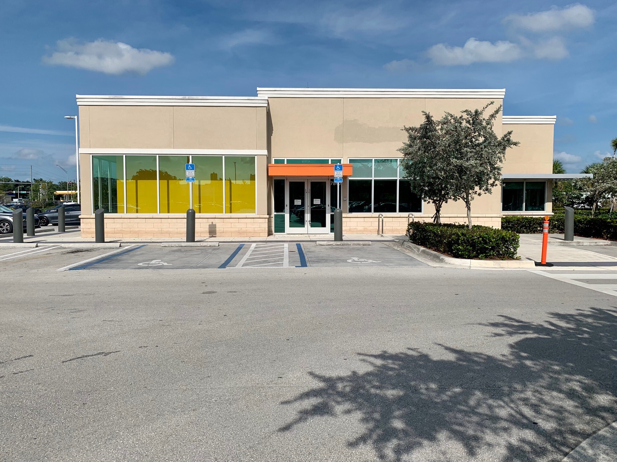 7840 SW 104th St, Miami, FL à louer Photo du bâtiment- Image 1 de 6