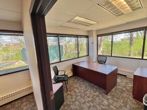 945-951 Hornet Dr, Hazelwood, MO à louer Photo intérieure- Image 2 de 8