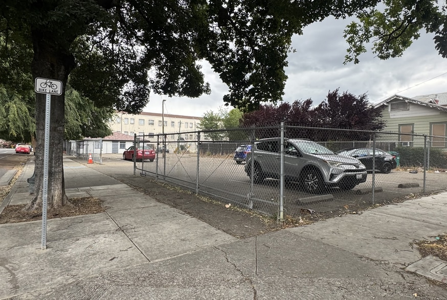 1401 N Hunter St, Stockton, CA for sale - Building Photo - Image 3 of 5