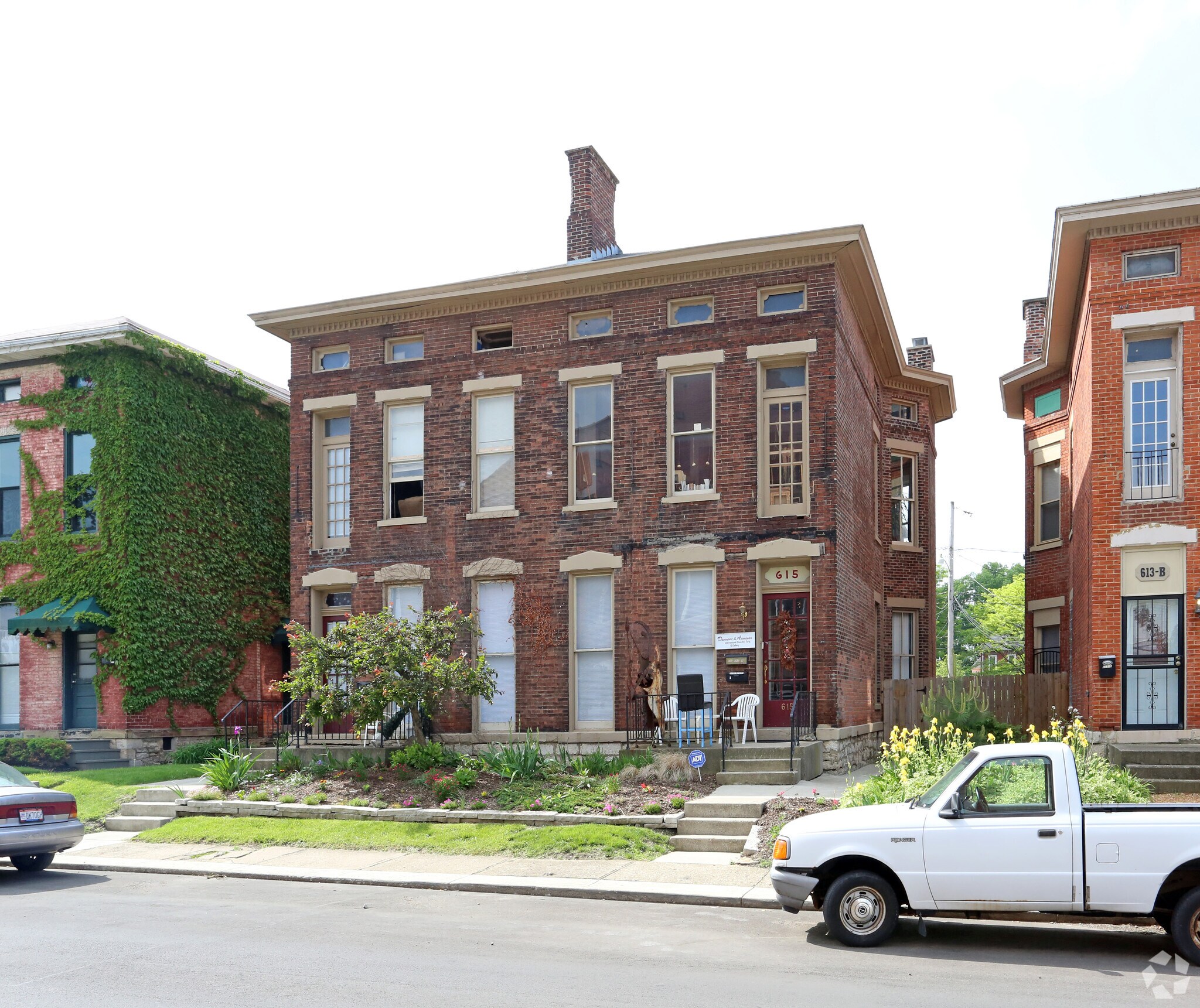 615-619 Oak St, Columbus, OH for sale Primary Photo- Image 1 of 5