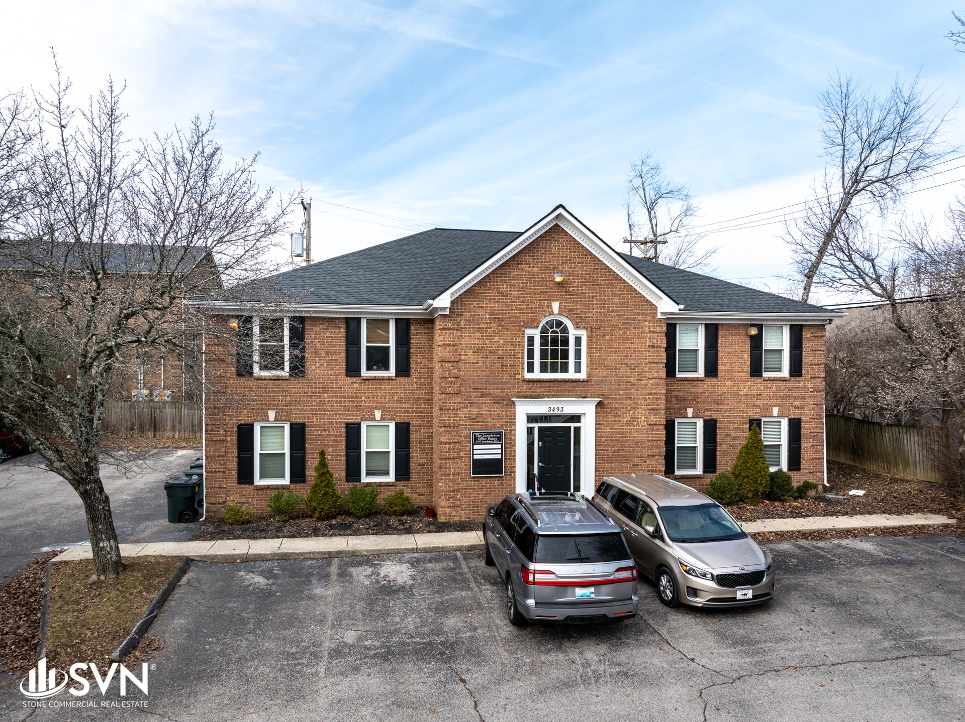 3493 Lansdowne Dr, Lexington, KY for lease Primary Photo- Image 1 of 15