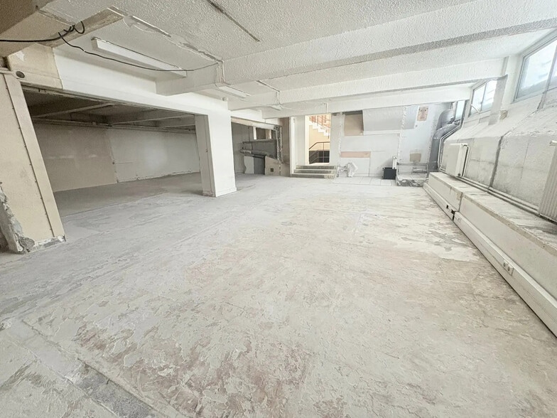 17 Rue Bessières, Paris à vendre - Photo intérieure - Image 3 de 4