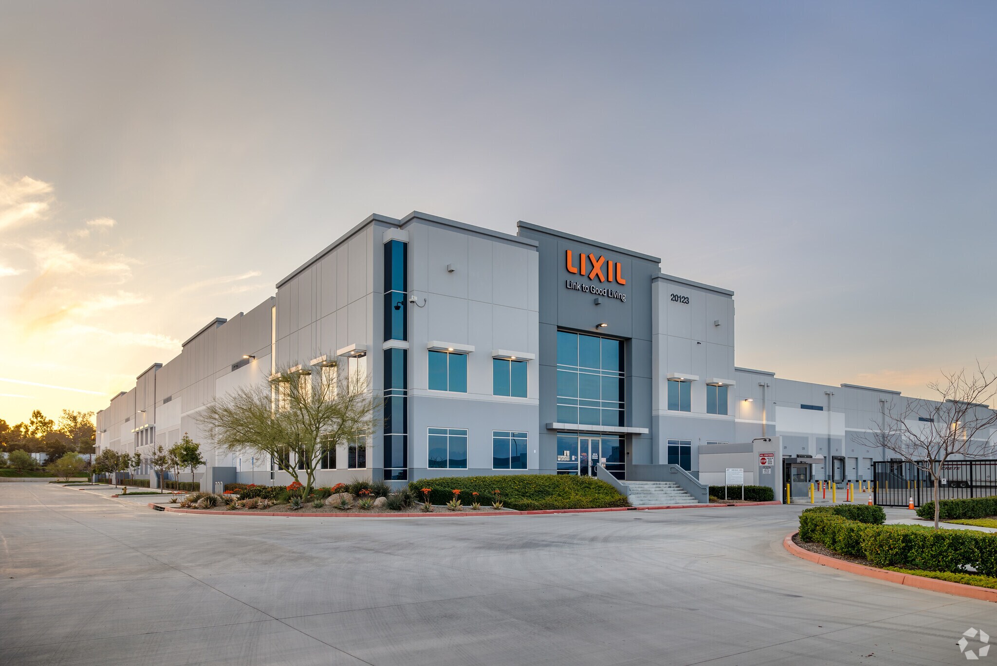 20123 Harvill Ave, Perris, CA for lease Primary Photo- Image 1 of 9