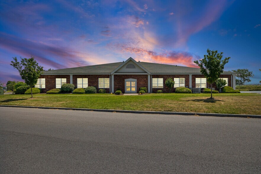 70 Elizabeth Blackwell St, Geneva, NY for lease - Primary Photo - Image 1 of 27