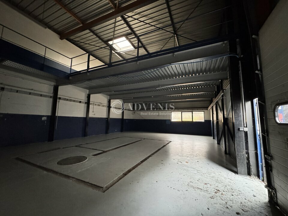 Flex in Ozoir-la-Ferrière for lease Interior Photo- Image 1 of 5