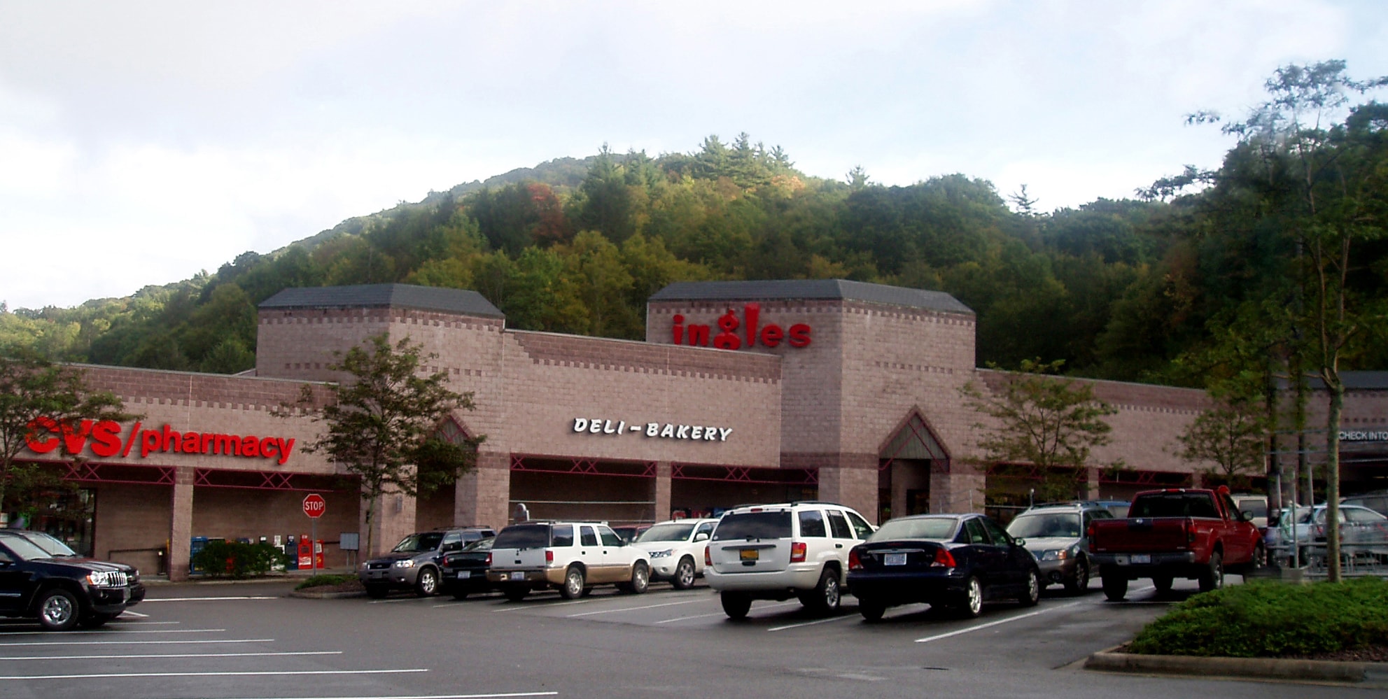2575 Hwy 105, Boone, NC for lease Building Photo- Image 1 of 5
