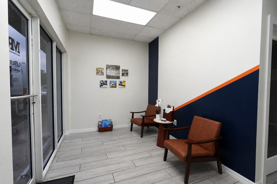 20841 Johnson St, Pembroke Pines, FL for sale - Interior Photo - Image 1 of 29