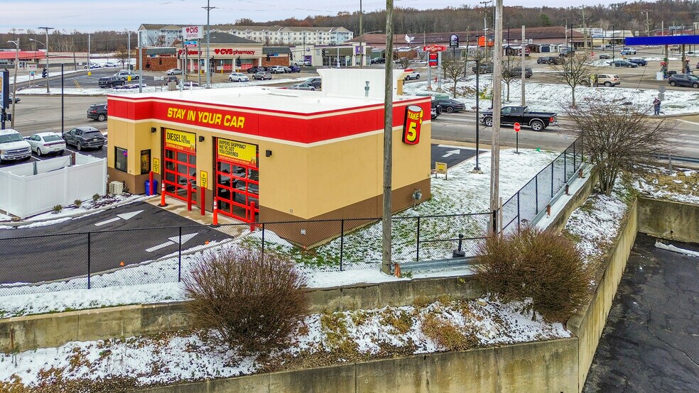 6080 Youngstown Warren Rd, Niles, OH à vendre - Photo du bâtiment - Image 2 de 4