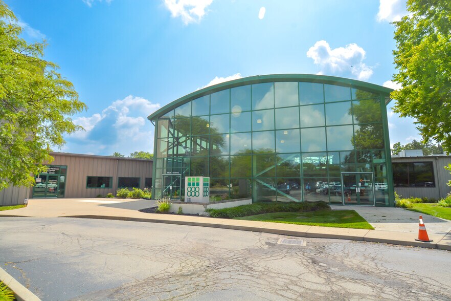 888 Dayton St, Yellow Springs, OH à louer - Photo du bâtiment - Image 3 de 38