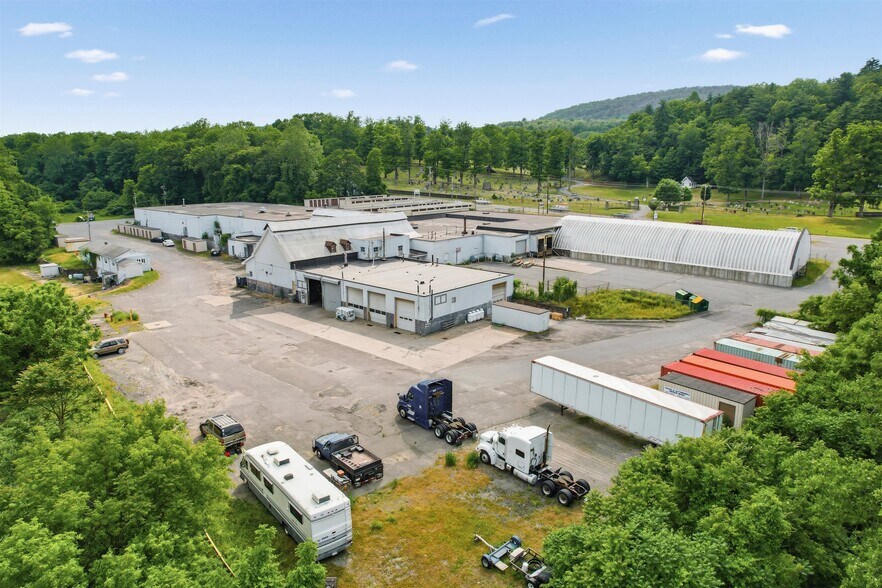 8085 Route 209, Ellenville, NY à vendre - Photo du bâtiment - Image 3 de 22