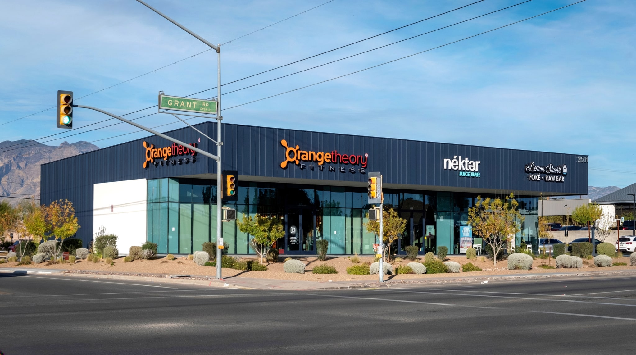 2501 E Grant Rd, Tucson, AZ for lease Primary Photo- Image 1 of 15