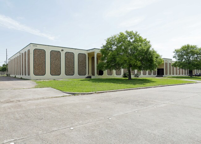 More details for 10506 Kinghurst Dr, Houston, TX - Industrial for Lease