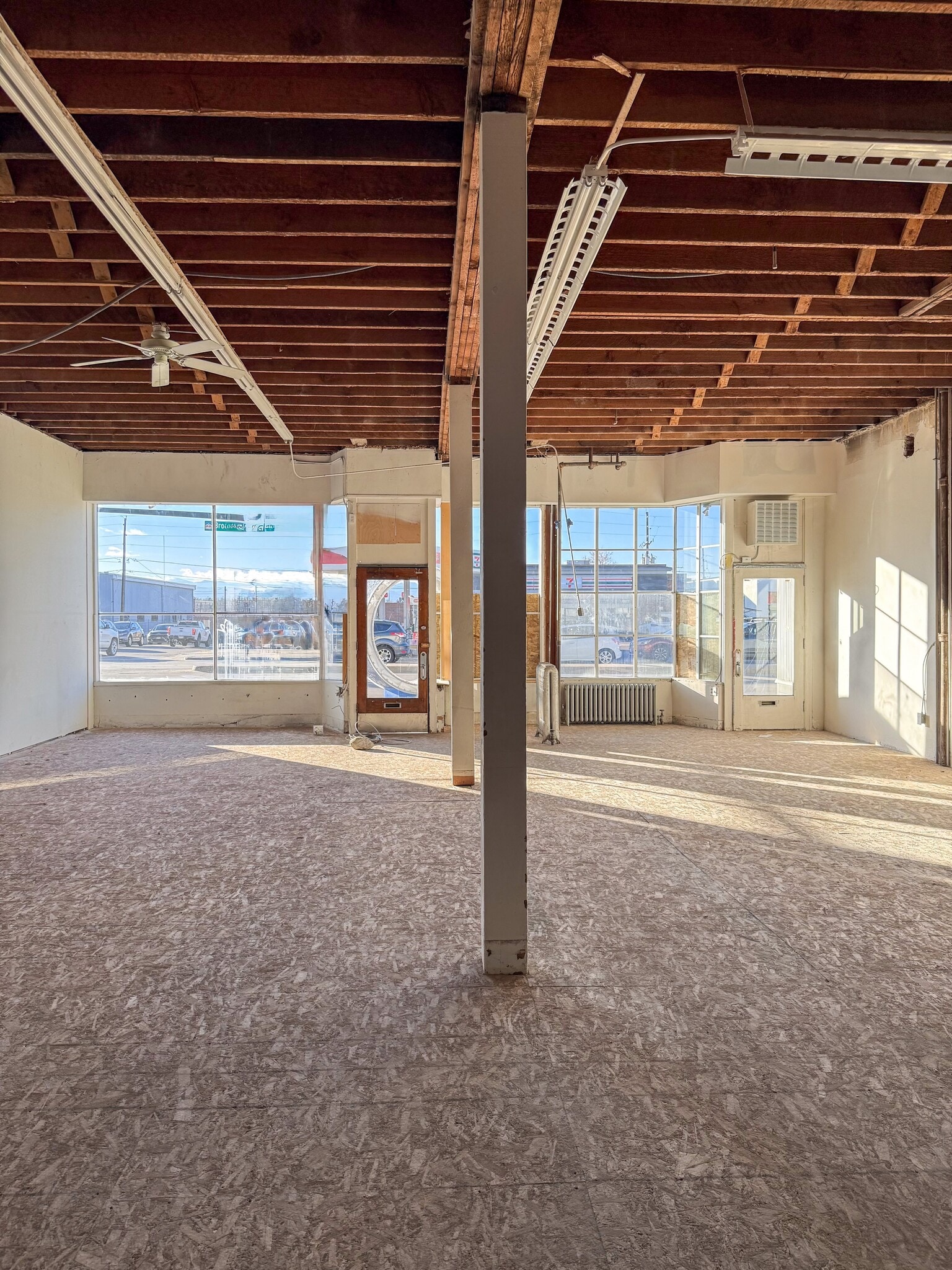 15 E Iowa Ave, Denver, CO for lease Interior Photo- Image 1 of 1