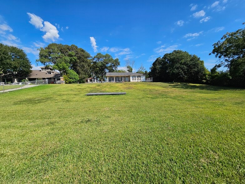 3817 NASA, El Lago, TX for sale - Building Photo - Image 3 of 12
