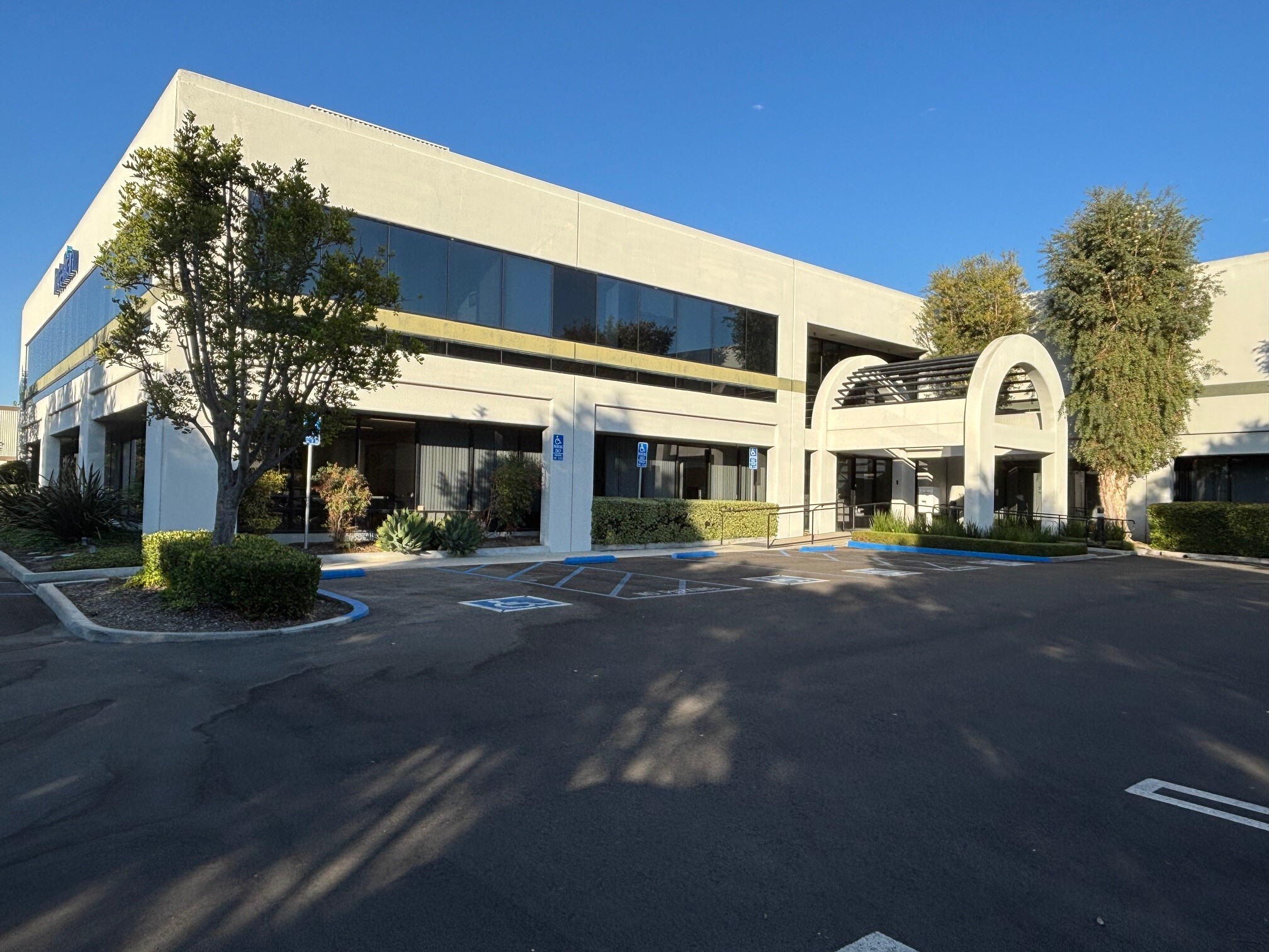 11 Studebaker, Irvine, CA for lease Interior Photo- Image 1 of 2