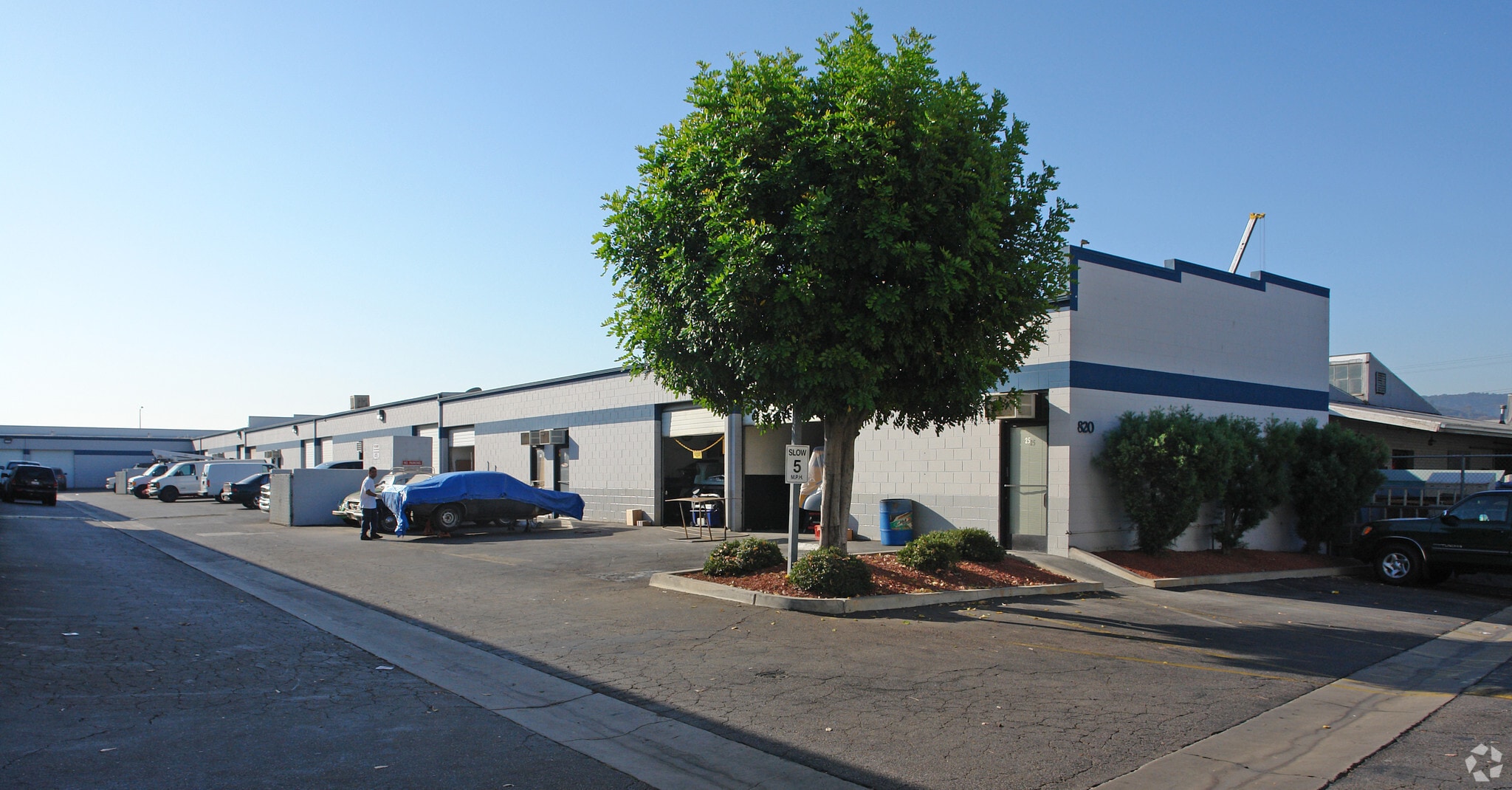 820-830 Thompson Ave, Glendale, CA for lease Primary Photo- Image 1 of 6