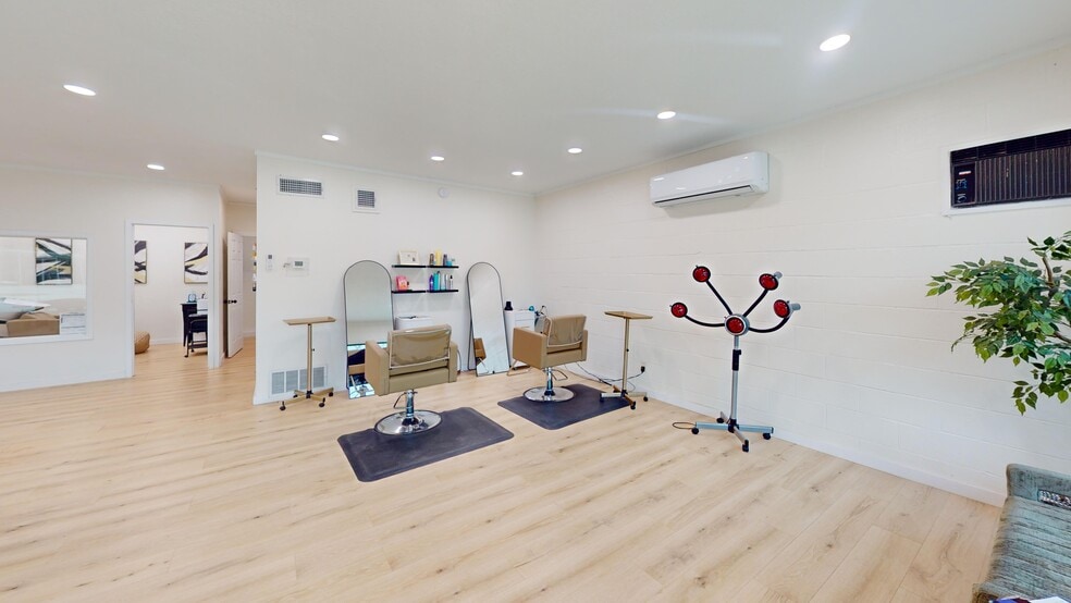 1404 S Bridge St, Brady, TX for sale - Building Photo - Image 3 of 11