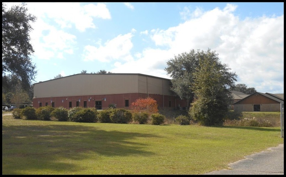 3475 Pine Forest Rd, Cantonment, FL for sale - Building Photo - Image 1 of 1