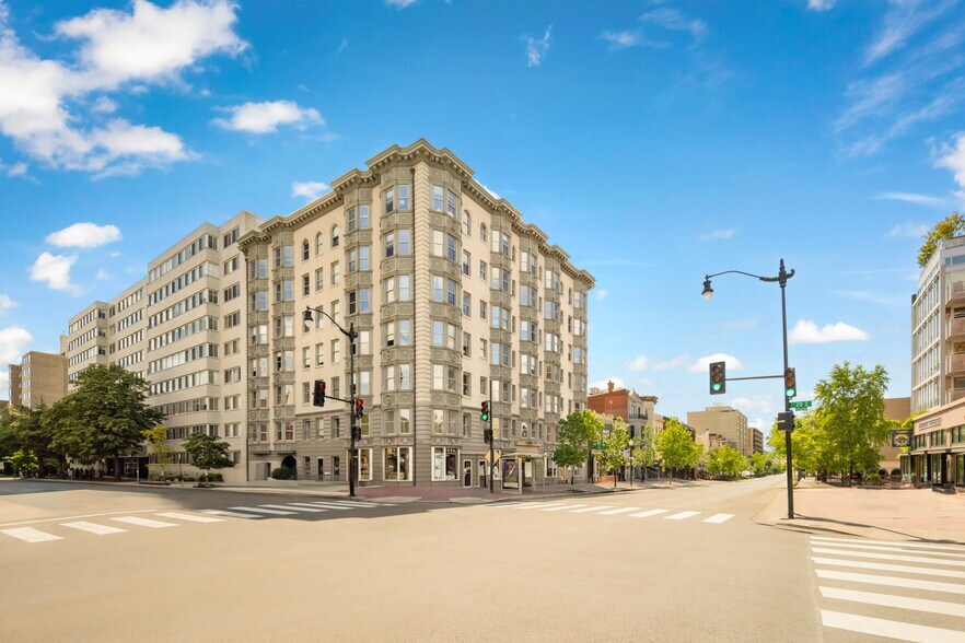 2000 P St NW, Washington, DC à louer - Photo du bâtiment - Image 2 de 8