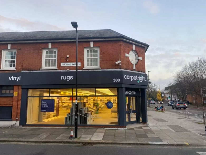 380 Uxbridge Rd, London for lease - Building Photo - Image 3 of 4