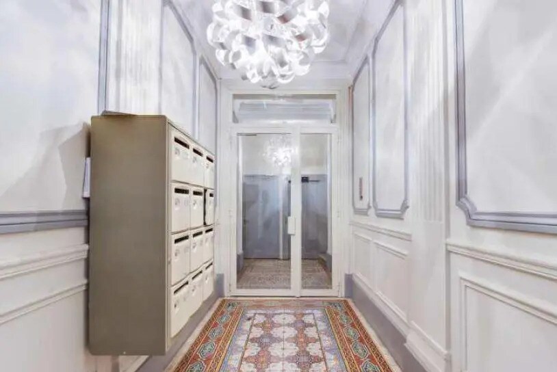 15 Rue Du Caire, Paris for lease - Interior Photo - Image 3 of 12