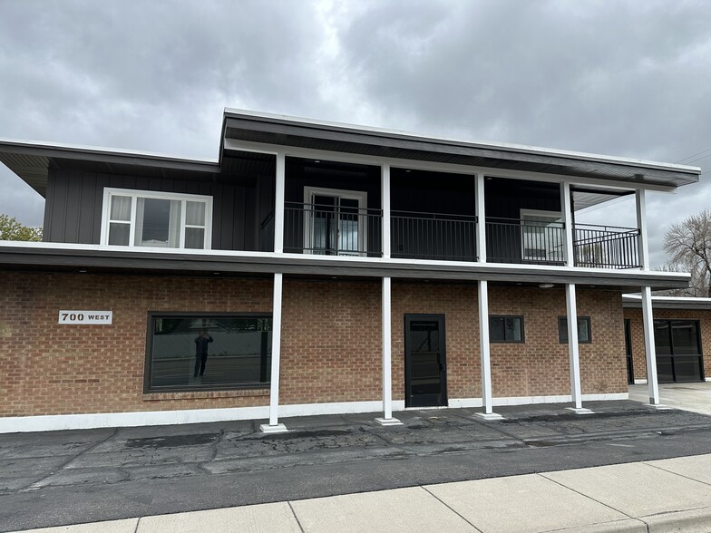 700 W Alameda Rd, Pocatello, ID à vendre - Photo du bâtiment - Image 1 de 20