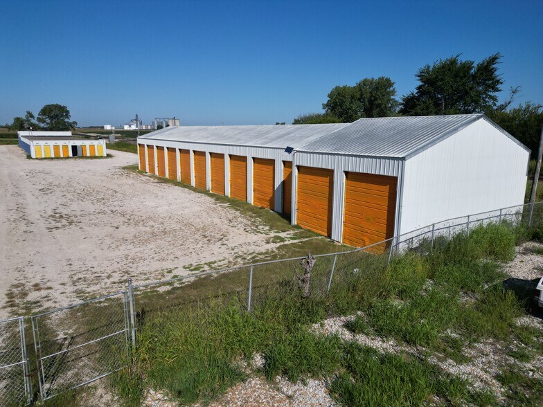 130 Beaverdale Rd, West Burlington, IA à vendre - Photo du bâtiment - Image 2 de 3