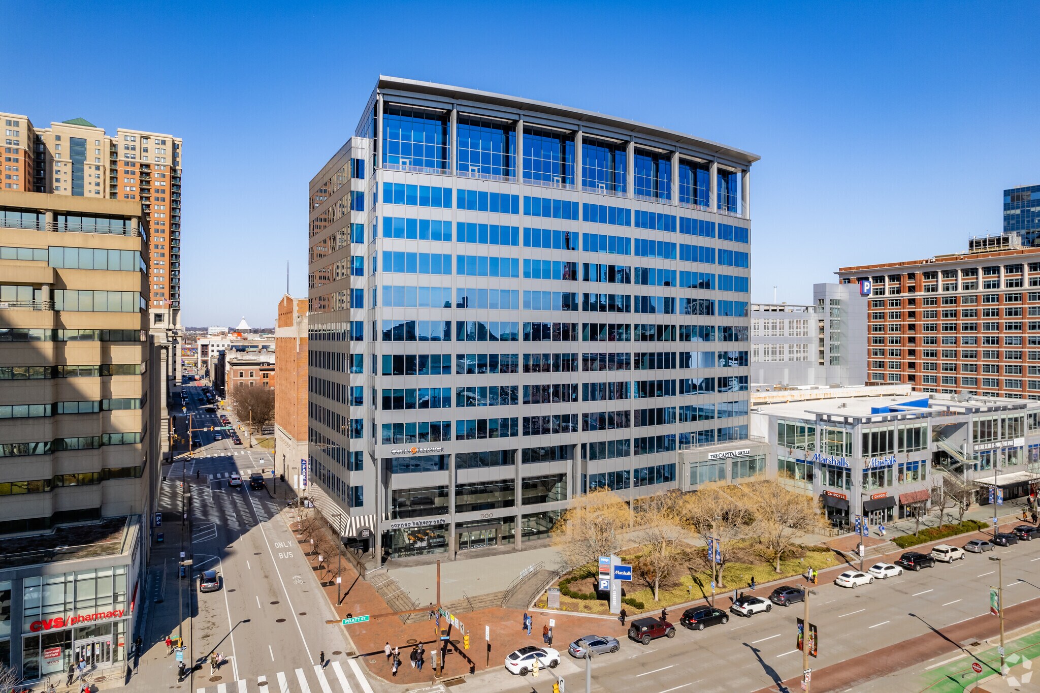 500 E Pratt St, Baltimore, MD à louer Photo du bâtiment- Image 1 de 10
