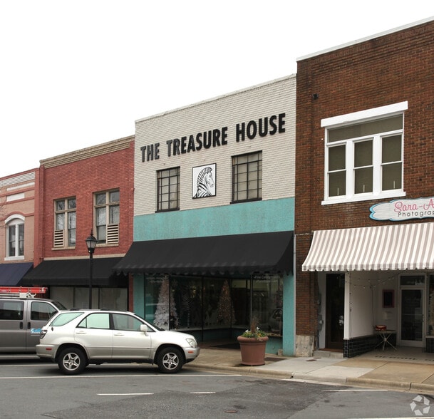 347 S Main St, Burlington, NC for lease - Building Photo - Image 3 of 13